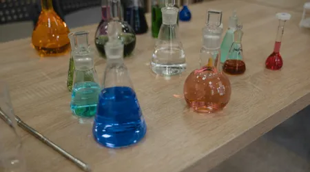 O que são solventes ecológicos e por que eles importam mais do que você imagina?
