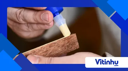 Fazendo cola com leite e vinagre