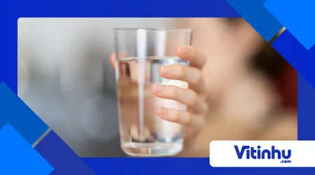 Como funciona o flúor na água